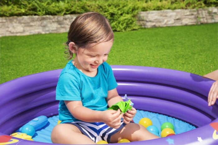 Piscina de Bolas e Jogo com 50 bolas para Brincar Bestway® Intergalactic Surprise™