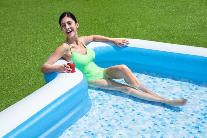 Piscina Familiar Inflável Solsacional da Bestway®