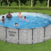 Conjunto de Piscina Desmontável Redonda Bestway® Steel Pro MAX™ de 5,49 m x 1,22 m