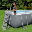 Conjunto de piscina elevada Power Steel™ da Bestway® 4,12 m x 2,01 m x 1,22 m